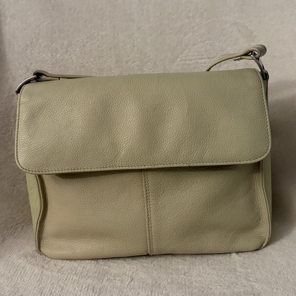 Handbags - Elegant Cream Shoulder Crossbody Flap Bag